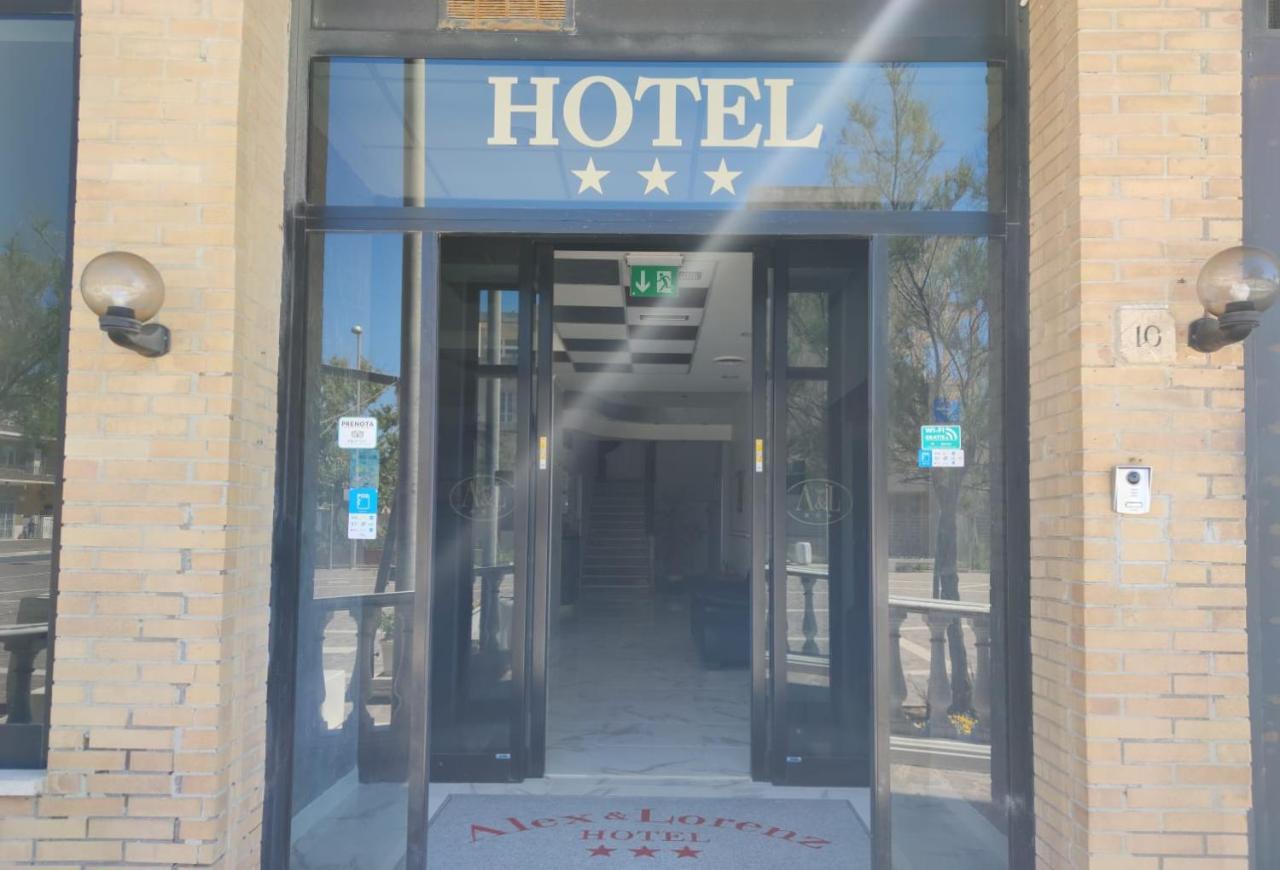 Alex & Lorenz Hotel Torvaianica Exterior foto